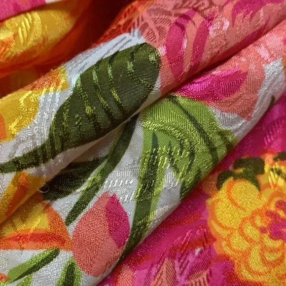 Vintage French Maid lightweight dressing  gown in colours that pop - Picture 5 of 5